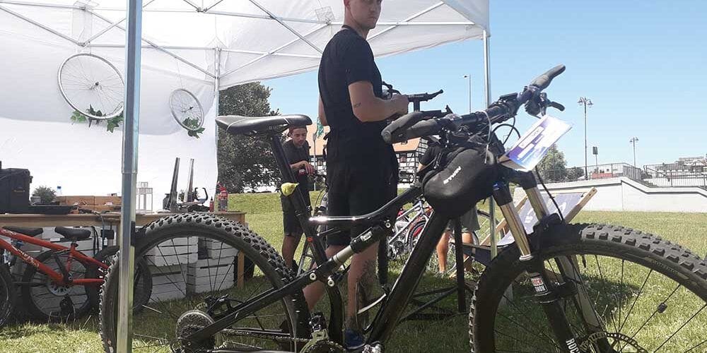 Serwis rowerowy BikeDay podczas wydarzenia plenerowego